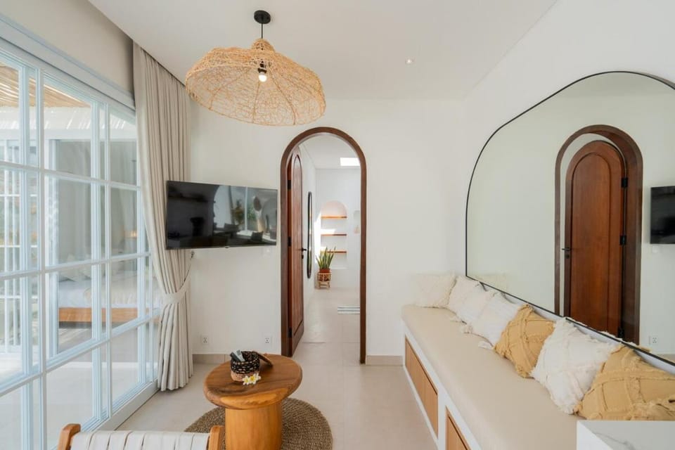 NEW! Villa Troy - 1BR Villa in Kerobokan Villa in North Kuta