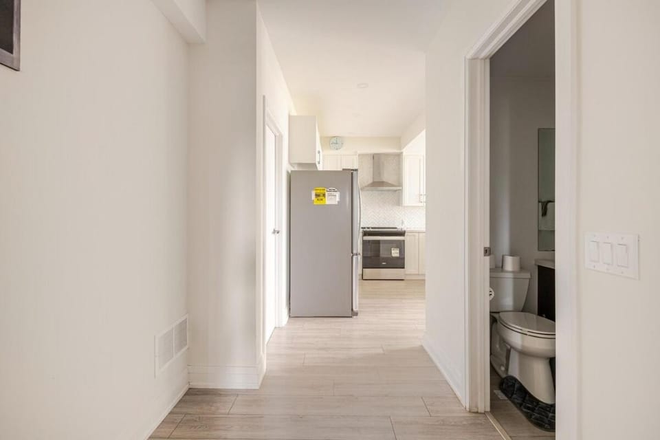 The Residence, Your comfort is our culture House in Oakville