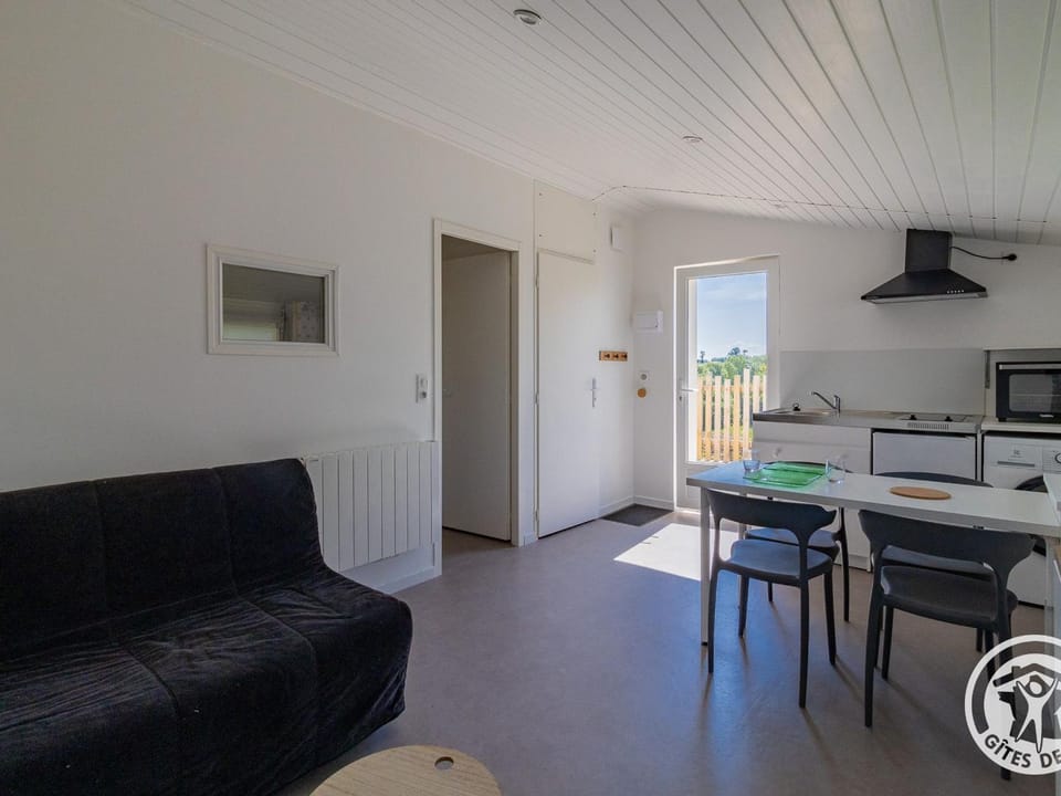 Studio cosy avec terrasse en campagne, proche Nantes - FR-1-622-109 House in Pays de la Loire