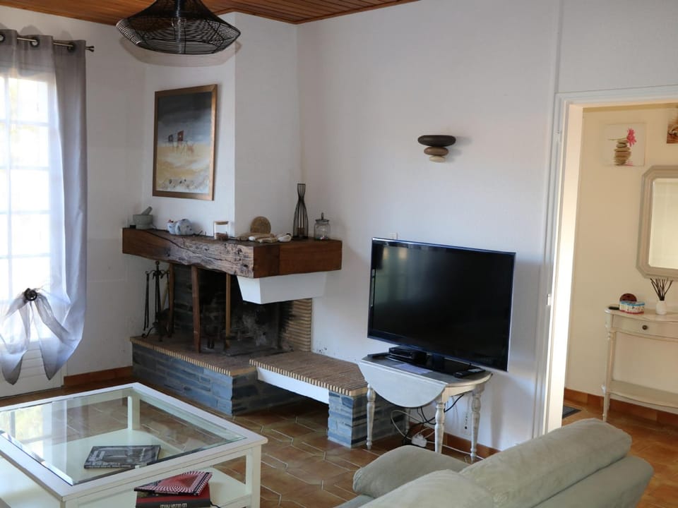 Maison bord de mer calme à Jard-sur-Mer avec grand jardin clos - FR-1-336-162 House in Pays de la Loire
