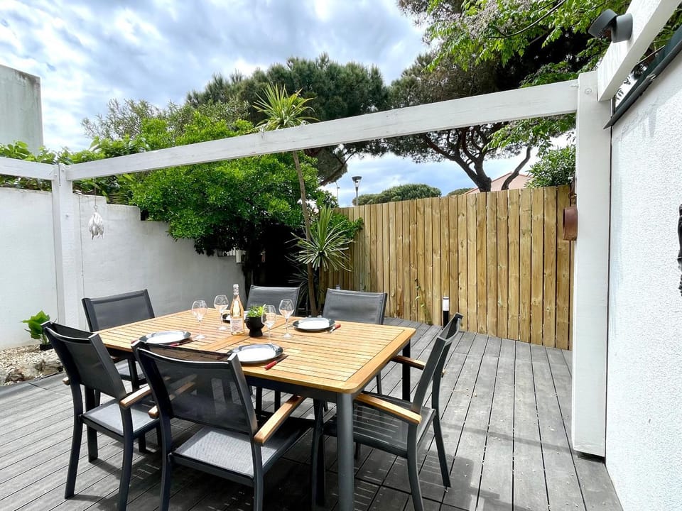 Maison moderne proche plage avec patio et parking privatif - FR-1-748-32 House in Canet-en-Roussillon