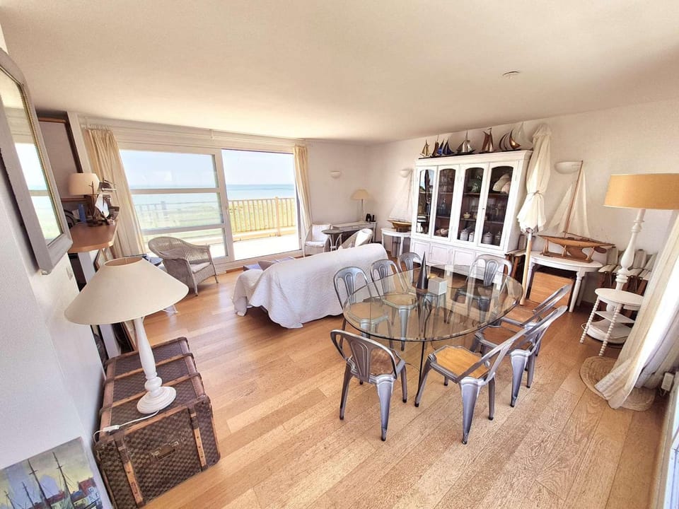 Appartement Duplex, Vue Mer, Terrasses, Parking Incl. - FR-1-675-50 Apartment in Wimereux