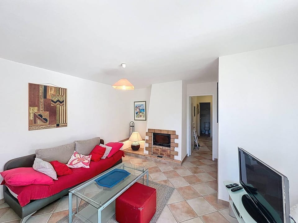 Appartement paisible à 100m de la plage, avec jardin - FR-1-770-50 Apartment in La Cadière-d'Azur