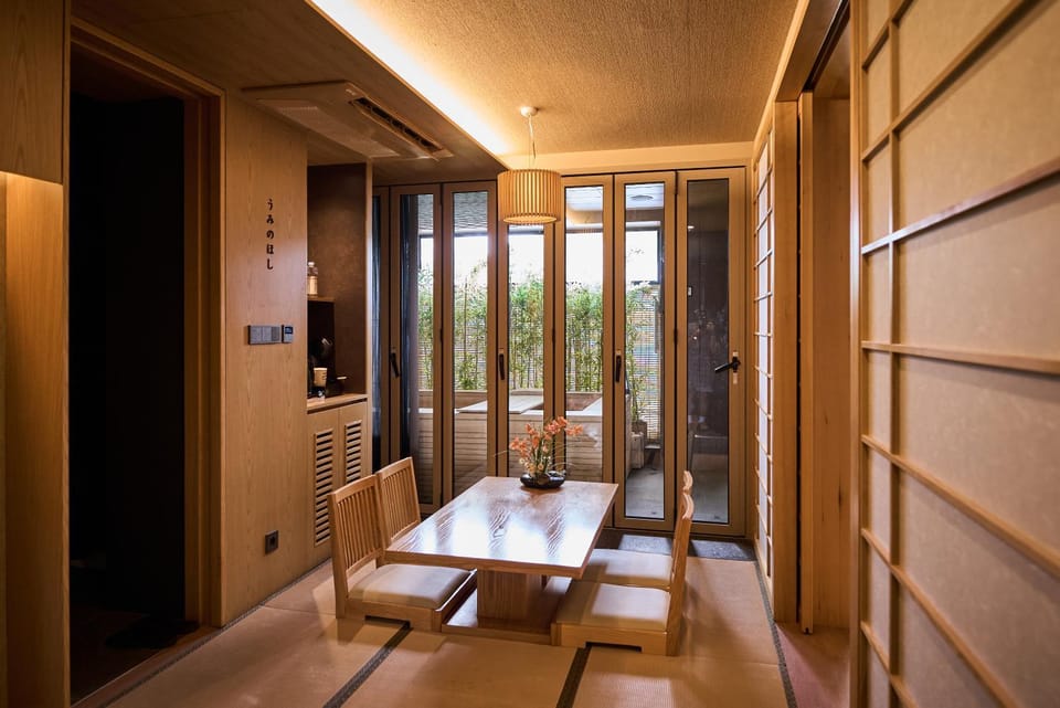 Living room, Dining area