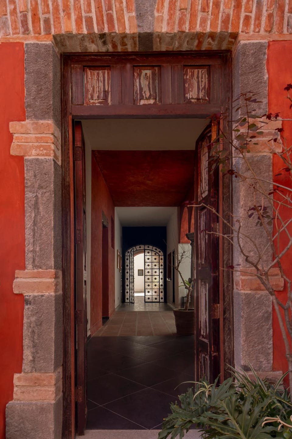Facade/entrance