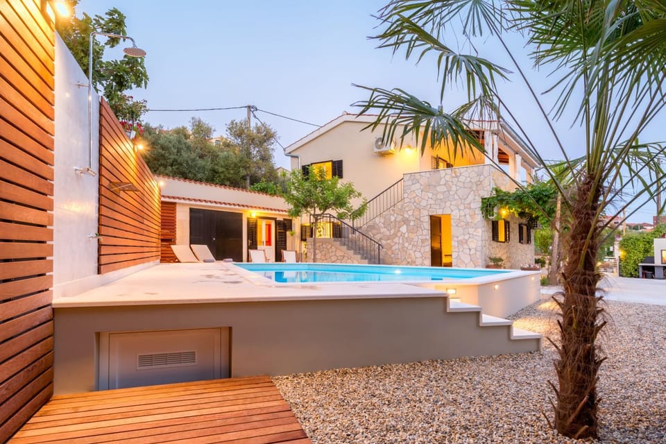 Villa Verandah Villa in Okrug Gornji