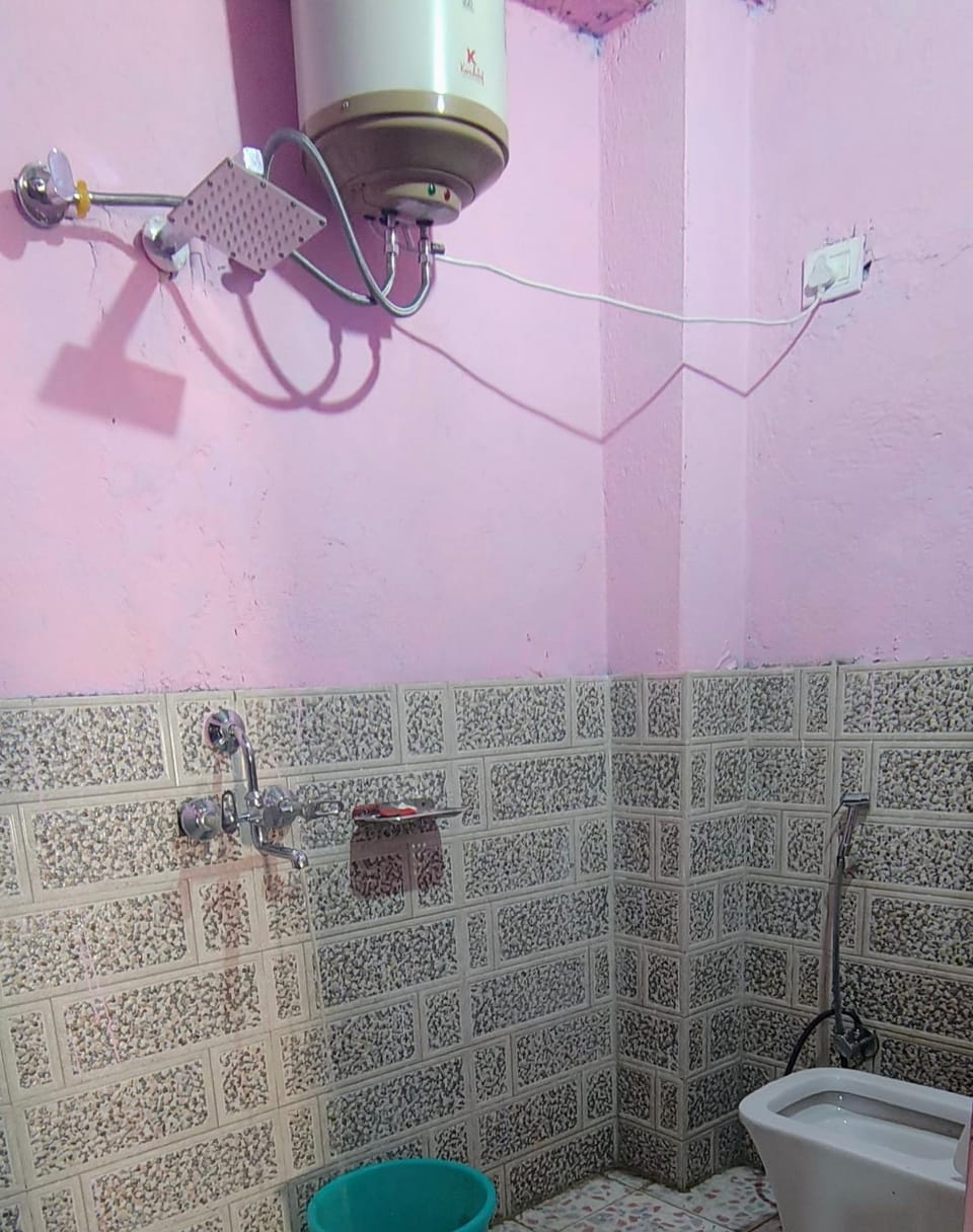 Uniyal tourist guest house Vacation rental in Uttarakhand