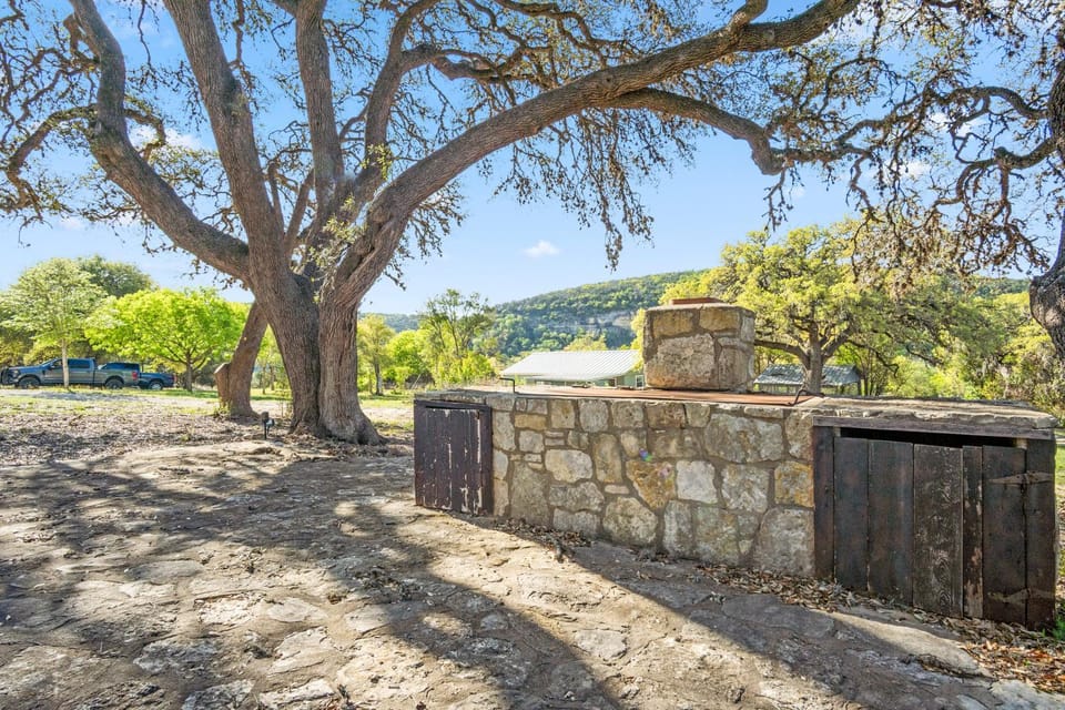 Hidden Maples Hideaway Bed and Breakfast in Rio Grande