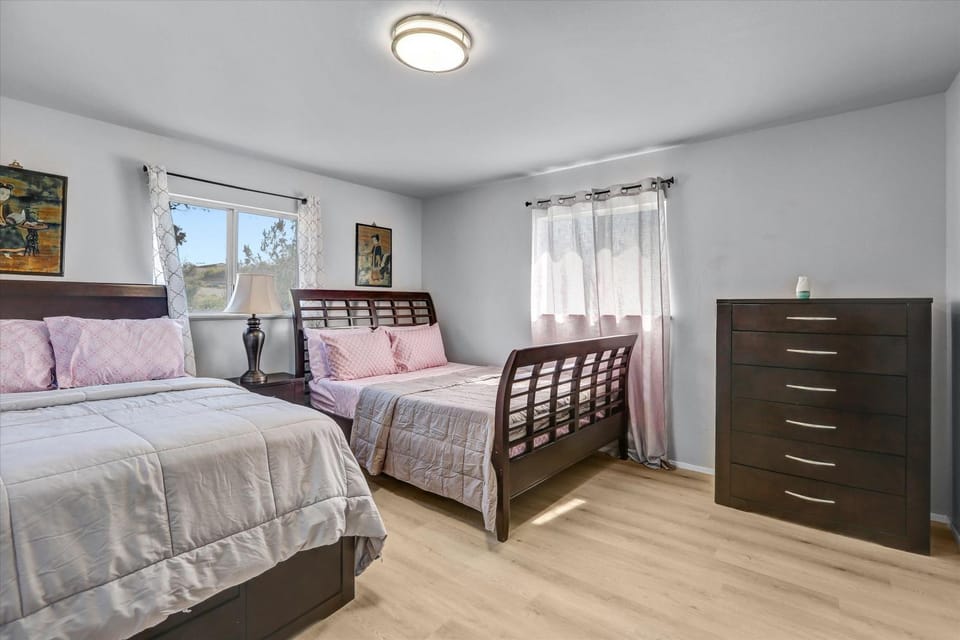 16 Plus ADU Solana Beach DelMar Fair House in Cardiff