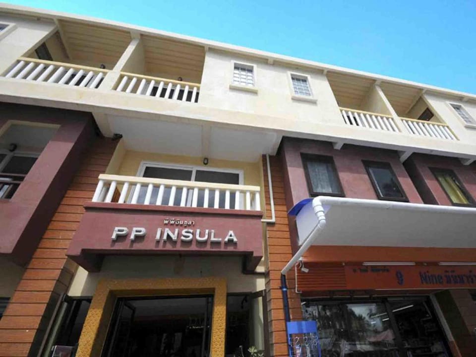 Facade/entrance, Property logo or sign