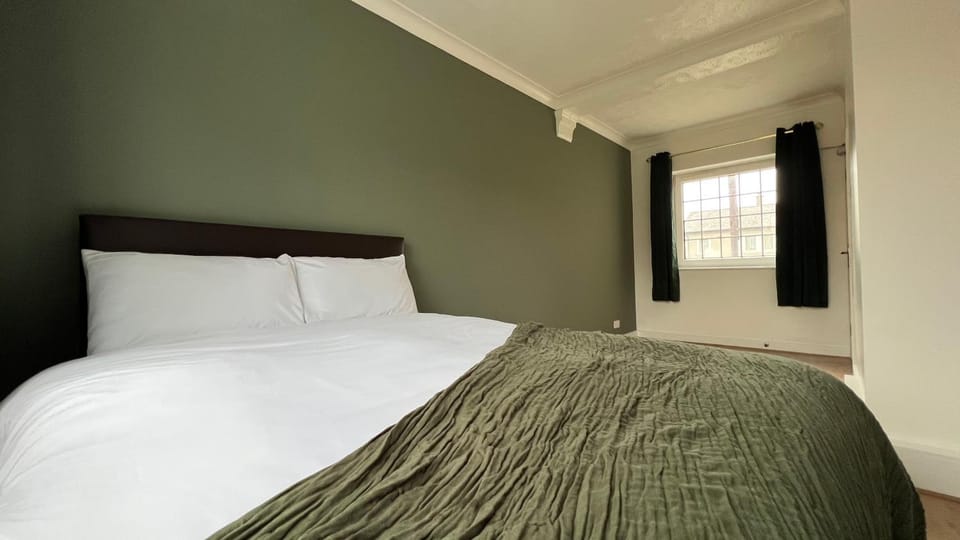 Homely 5-Bed near 02 Arena & Greenwich with Free Parking and a Large Garden Apartment in London Borough of Lewisham
