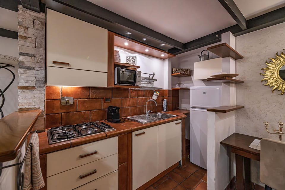 Kitchen or kitchenette