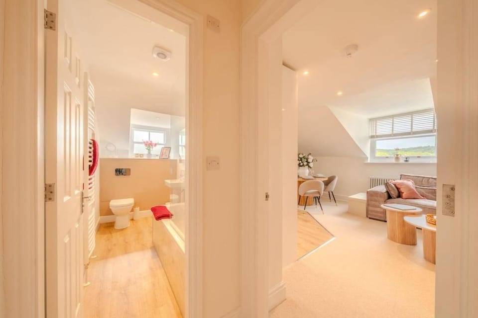 Toilet, Bathroom, Living room