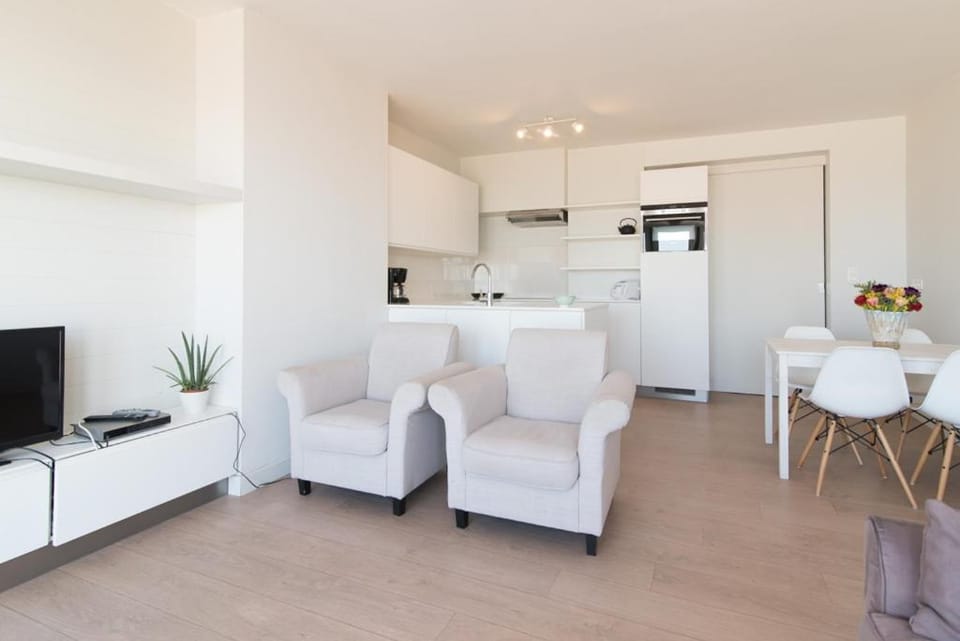 LECOMTE - The Shoreline Collection 12 Apartment in Ostend