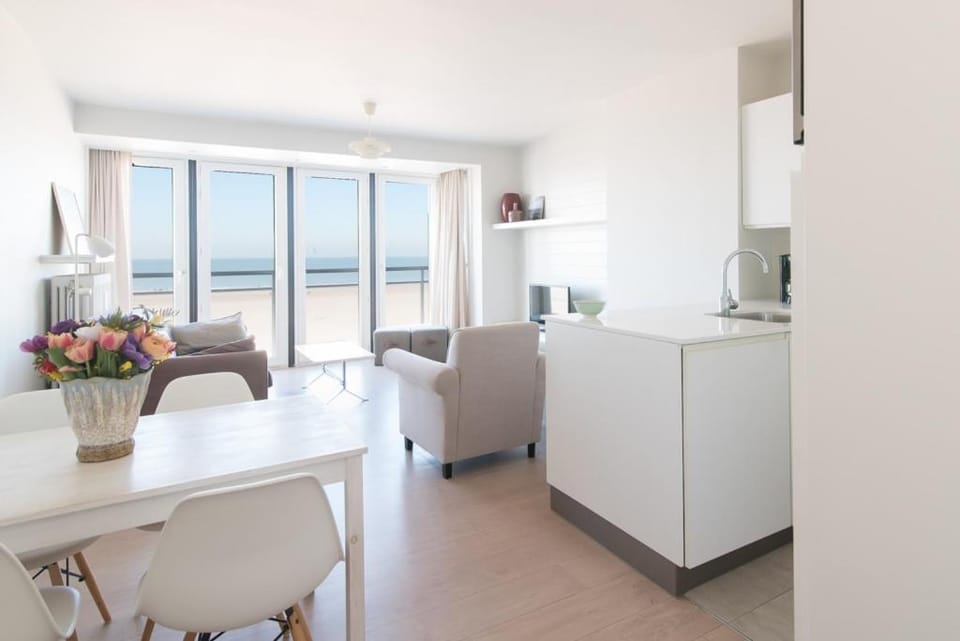 LECOMTE - The Shoreline Collection 12 Apartment in Ostend