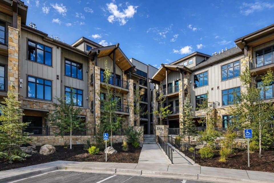 Blackstone Overlook 312 condo Apartment in Wasatch County