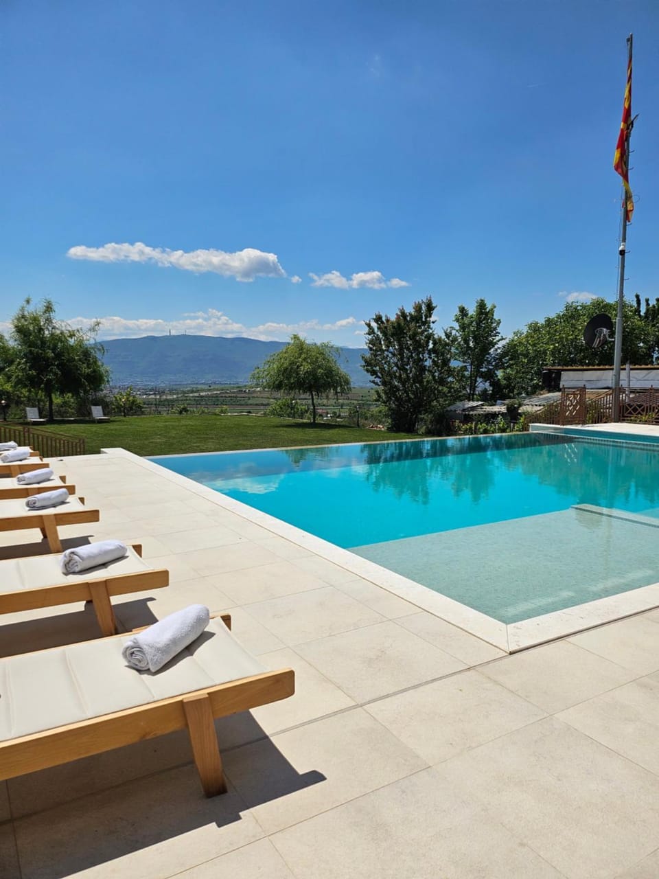 Balcony/Terrace, Swimming pool