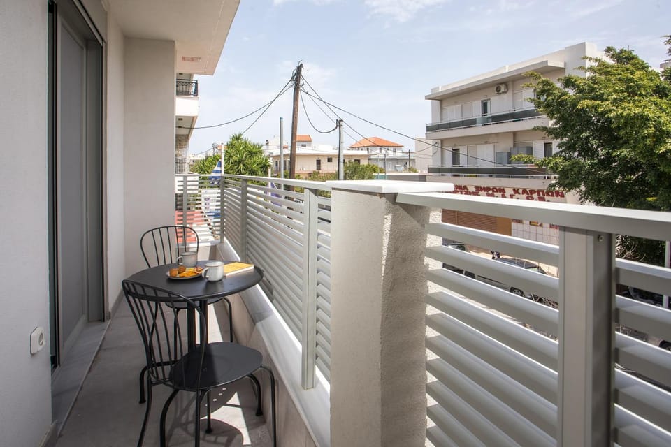 Patio, Day, View (from property/room), Balcony/Terrace