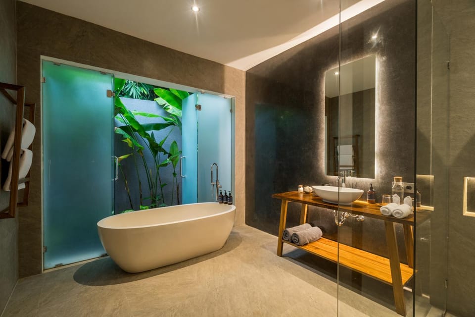 Shower, Bathroom, Bath, towels