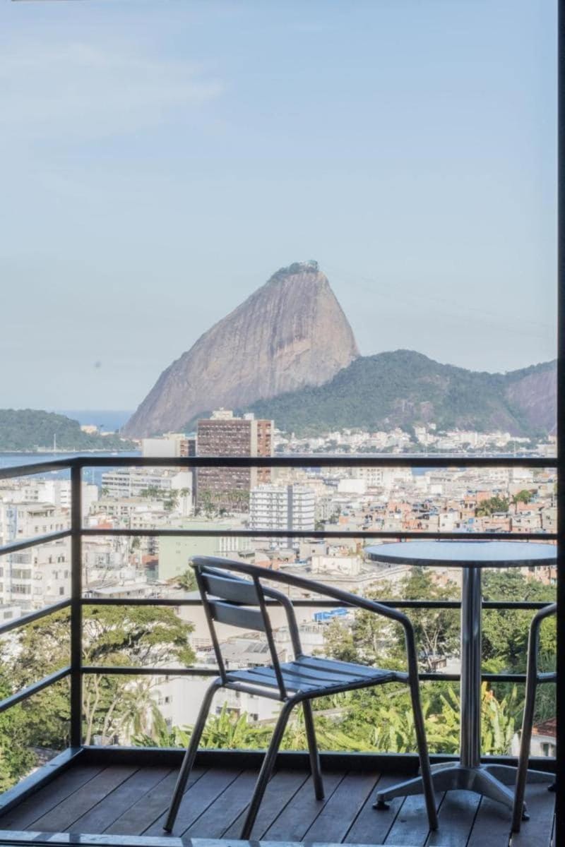Stylish loft with balcony and view of Sugar Loaf Apartment in Santa Teresa