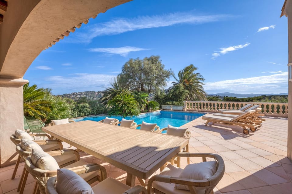 Sainte-Maxime - Villa de standing avec piscine & vue mer Villa in Sainte-Maxime