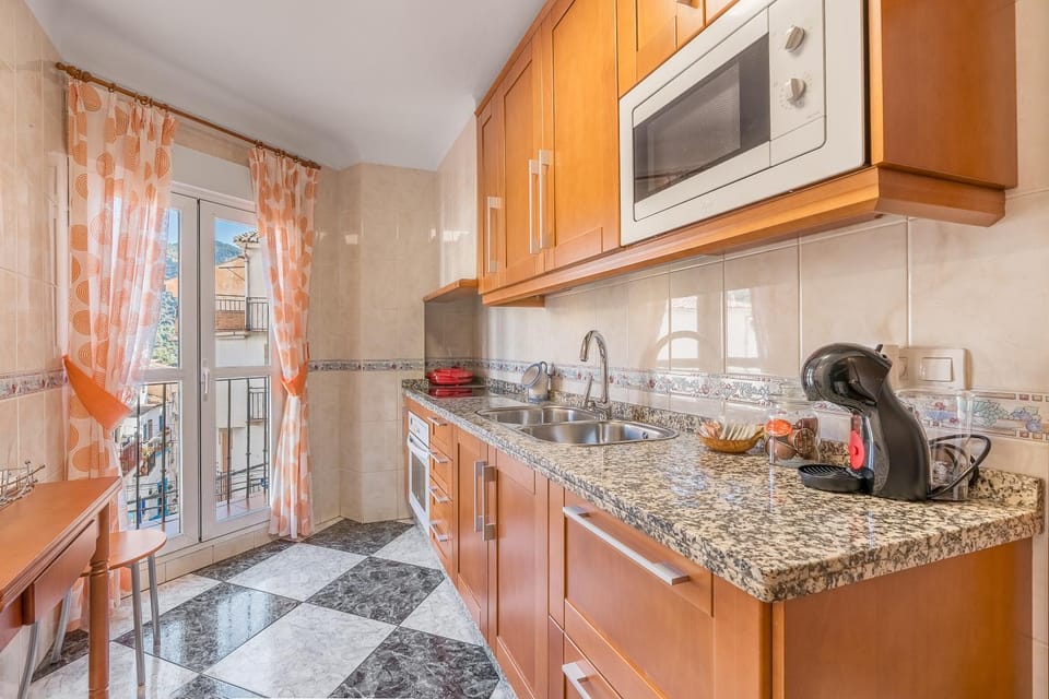 Kitchen or kitchenette, Living room