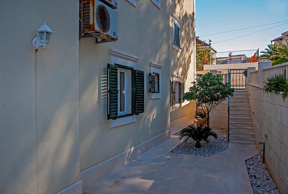 Balcony/Terrace, Balcony/Terrace