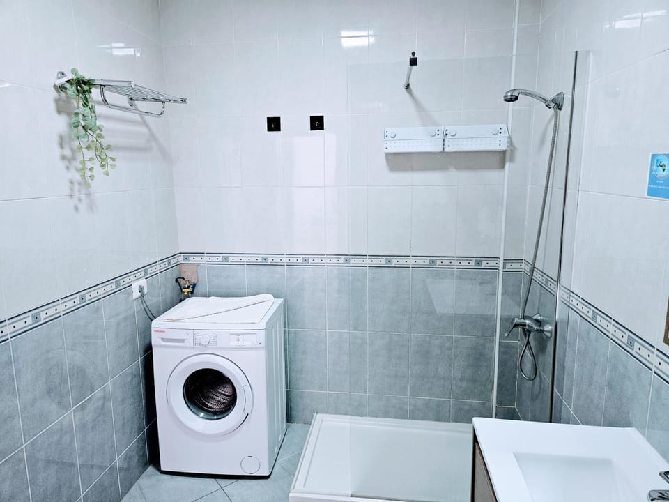 Bathroom, washing machine