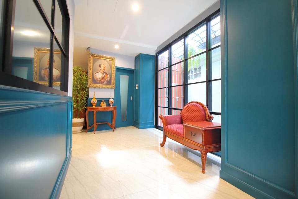 Seating area