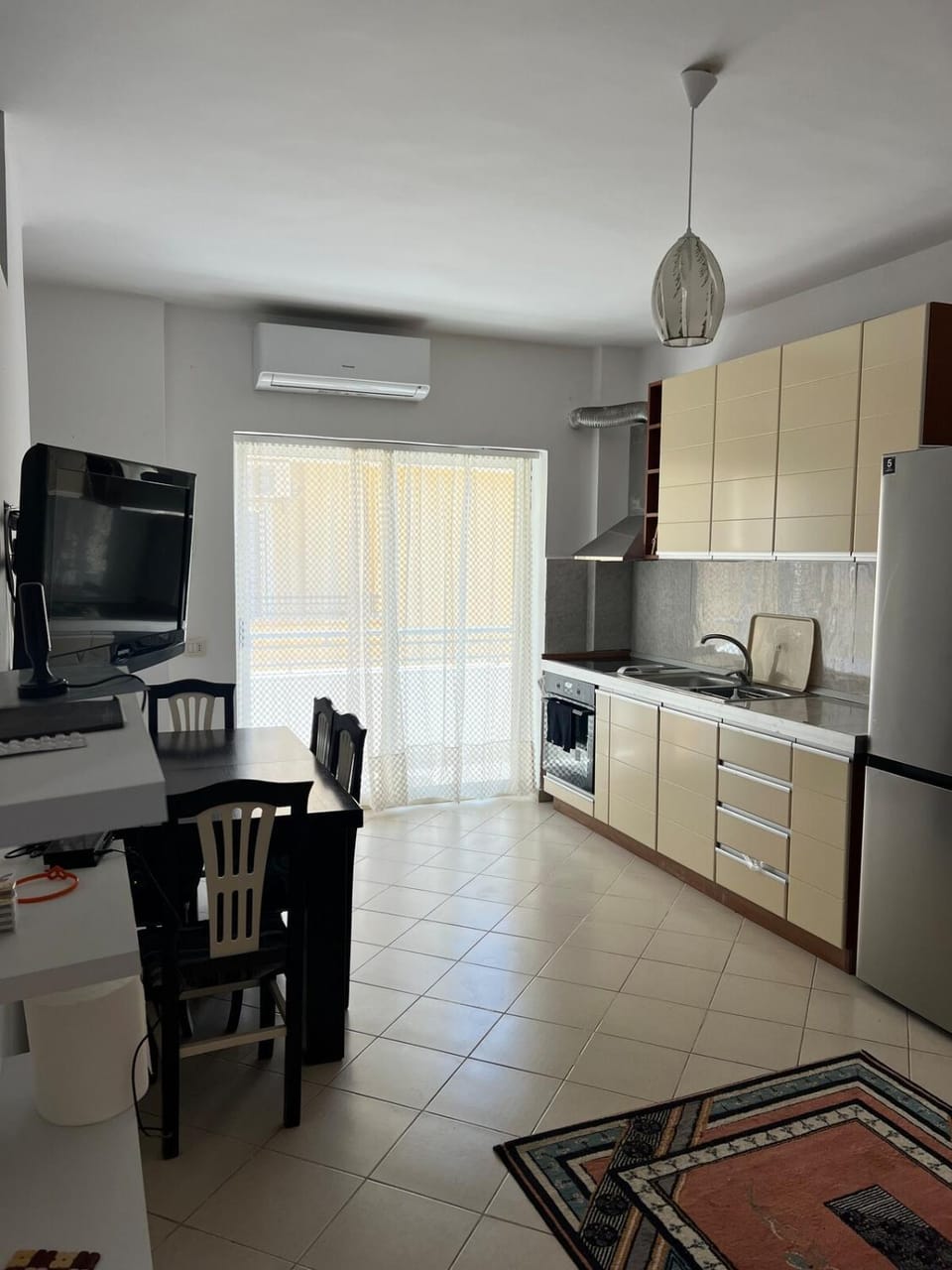 TV and multimedia, Kitchen or kitchenette, Dining area, oven, pet friendly, stove