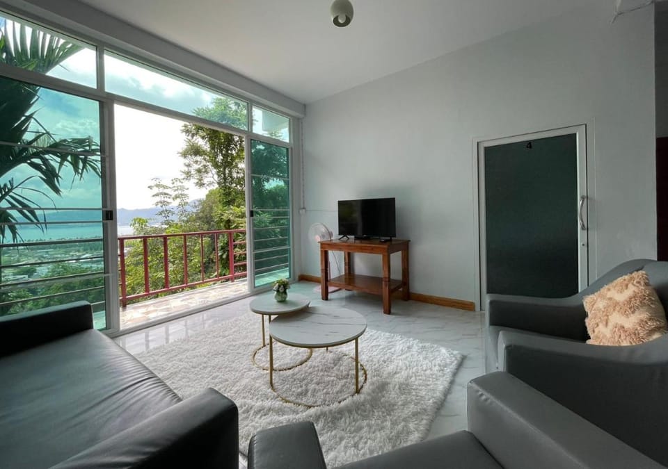 Amazing Seaview 2-Bedroom House in Patong Villa in Patong