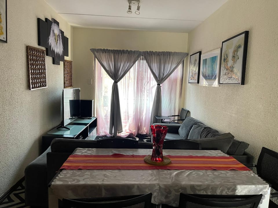 Stanford Court Vacation rental in Randburg