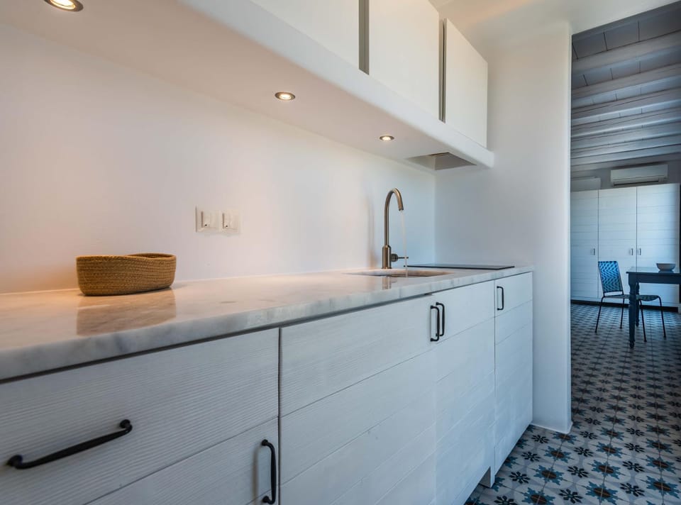 Milia Gi Suites Apartment in Pollonia