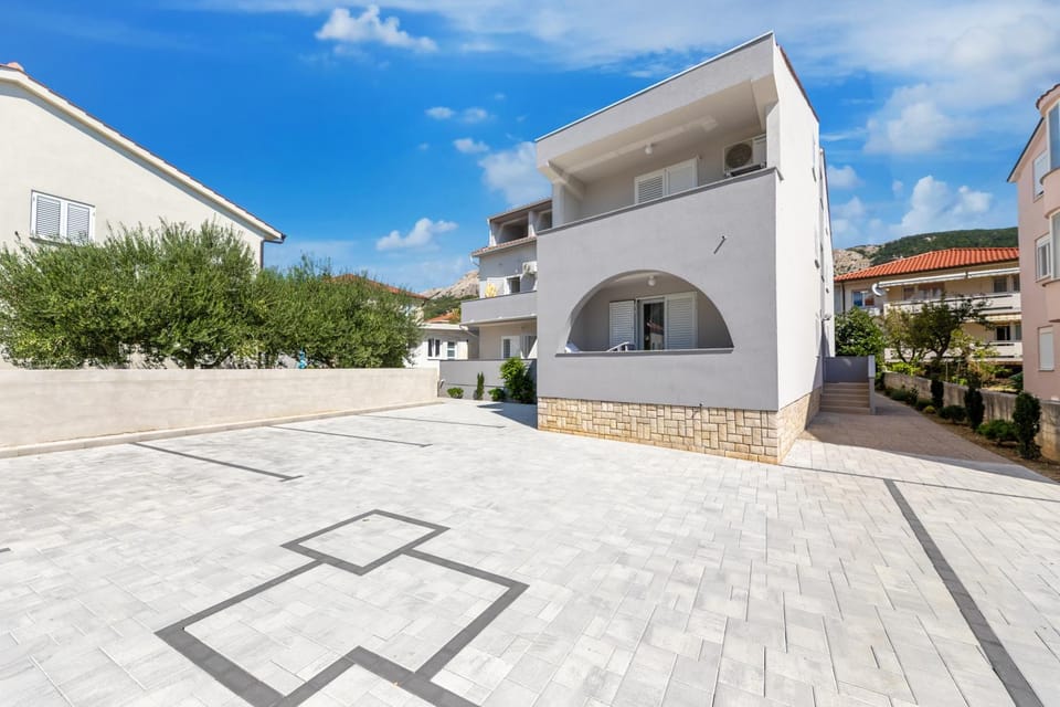 Apartments Crnekovic X Frankopanska Apartment in Lika-Senj County