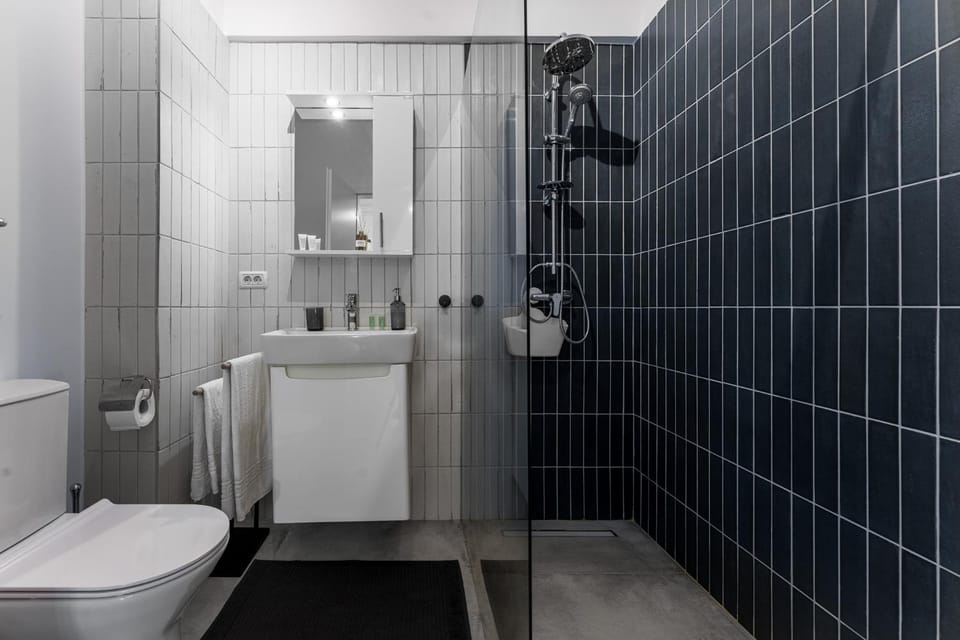 Relax and Cozy Studio- Private Parking - Near Center Apartment in Bucharest
