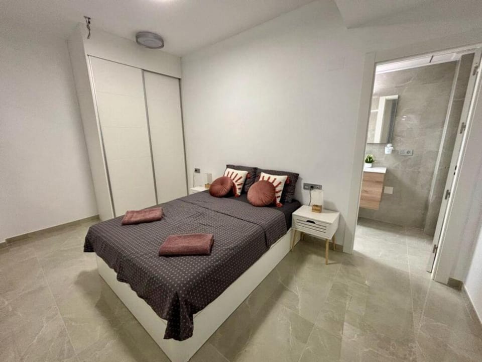 Bed, Photo of the whole room, Bedroom, towels, wardrobe