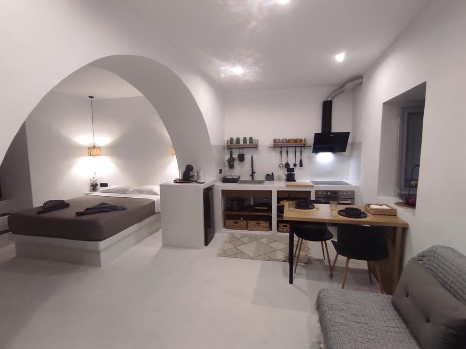 M Petite Studio Apartment in Decentralized Administration of the Aegean