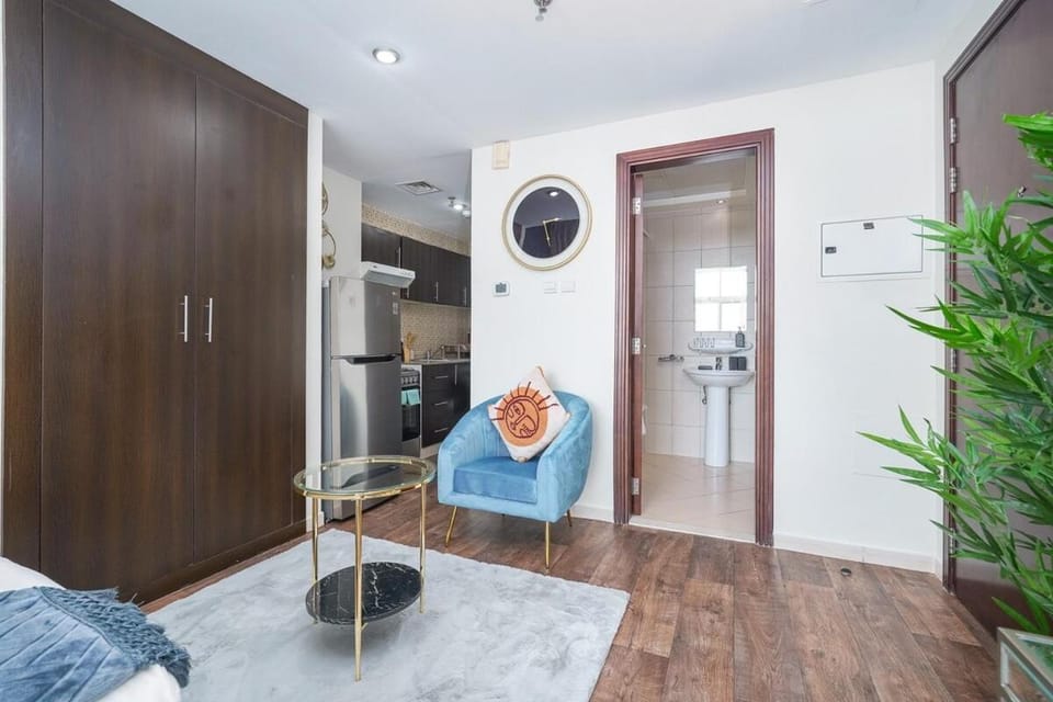 Free housekeeping visits during your stay - StayShort - Amazing Studio for 2 in Sports City Apartment in Dubai