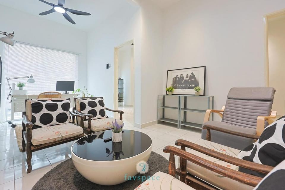 Kajang - 3B2B 6 Pax - Free Netflix - 5 min to UKM Apartment in Negeri Sembilan, Malaysia