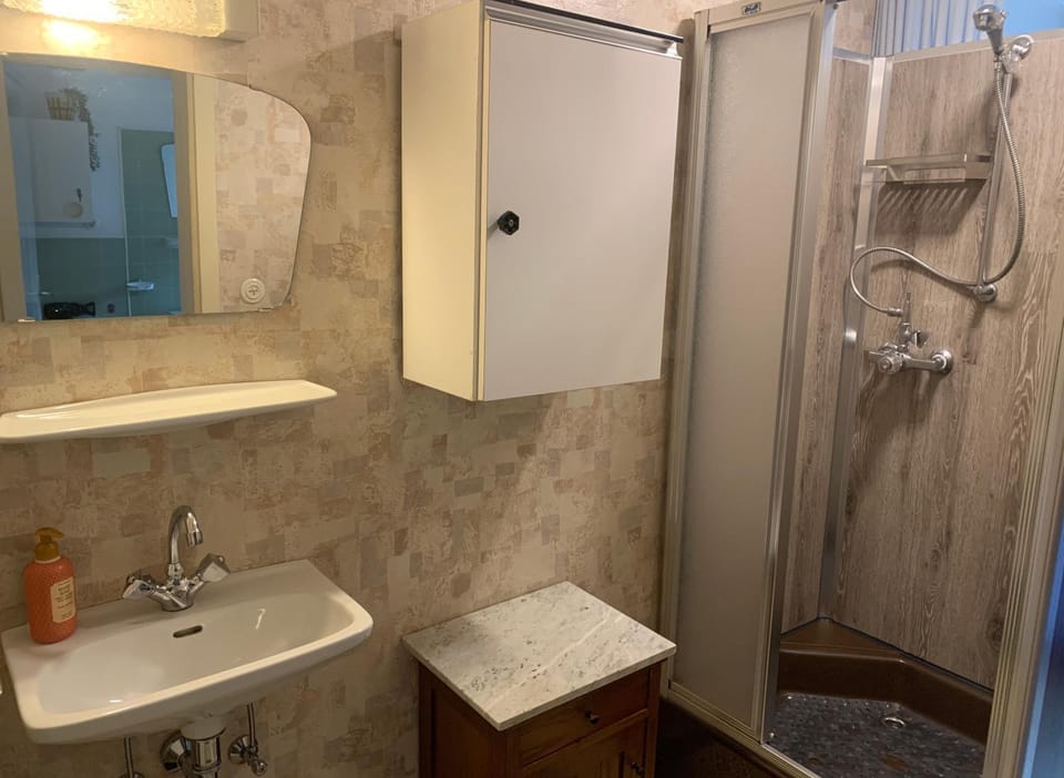 Bathroom, Living room