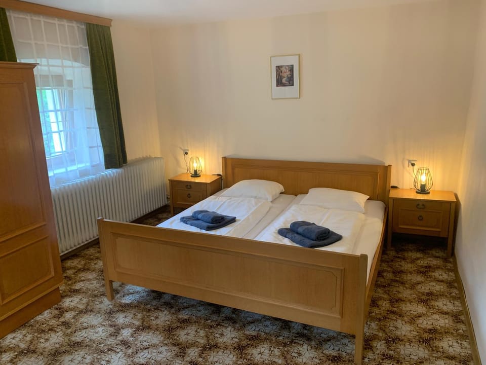 Living room, Bedroom