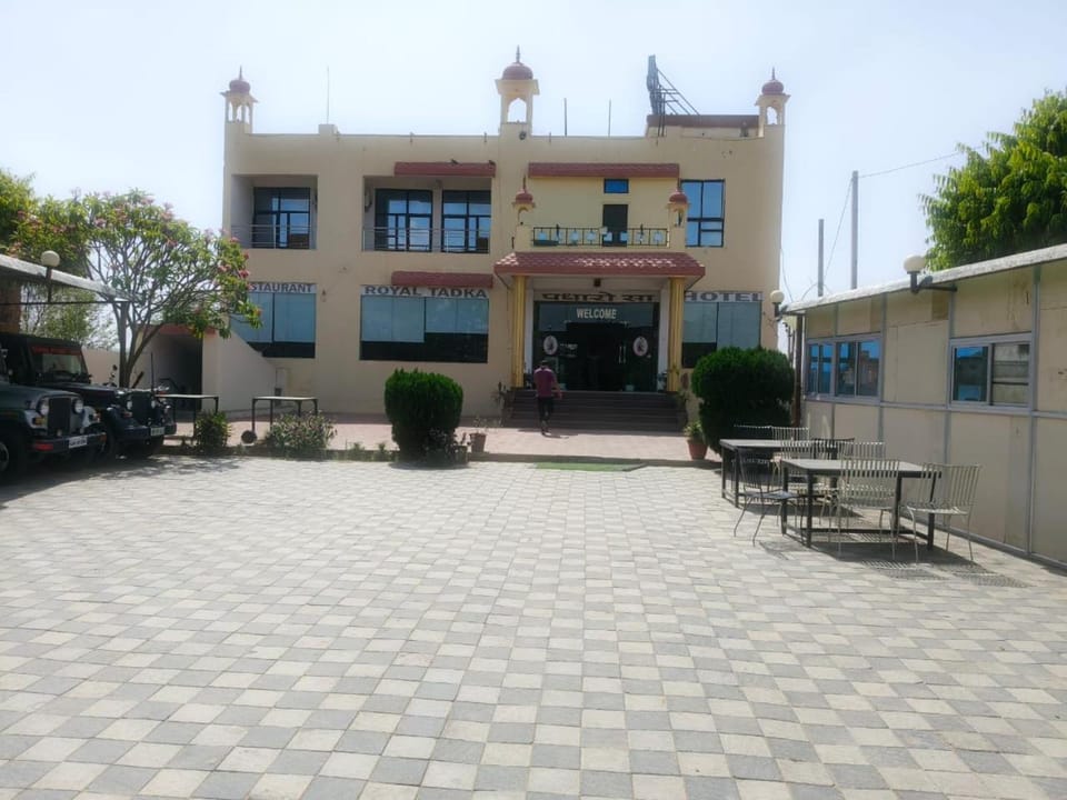Hotel Royal Fort Hotel in Gurugram