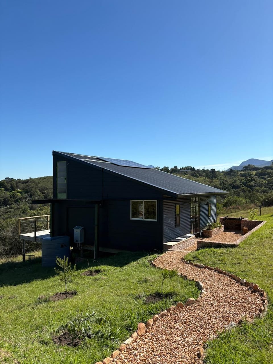 Property building, Day, Natural landscape, Mountain view