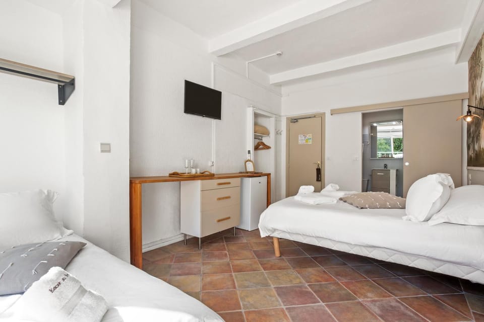 Property building, Living room, Bedroom