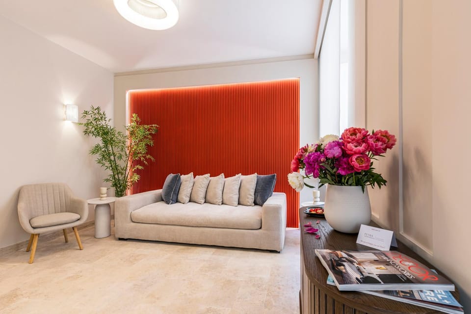 Living room, Seating area