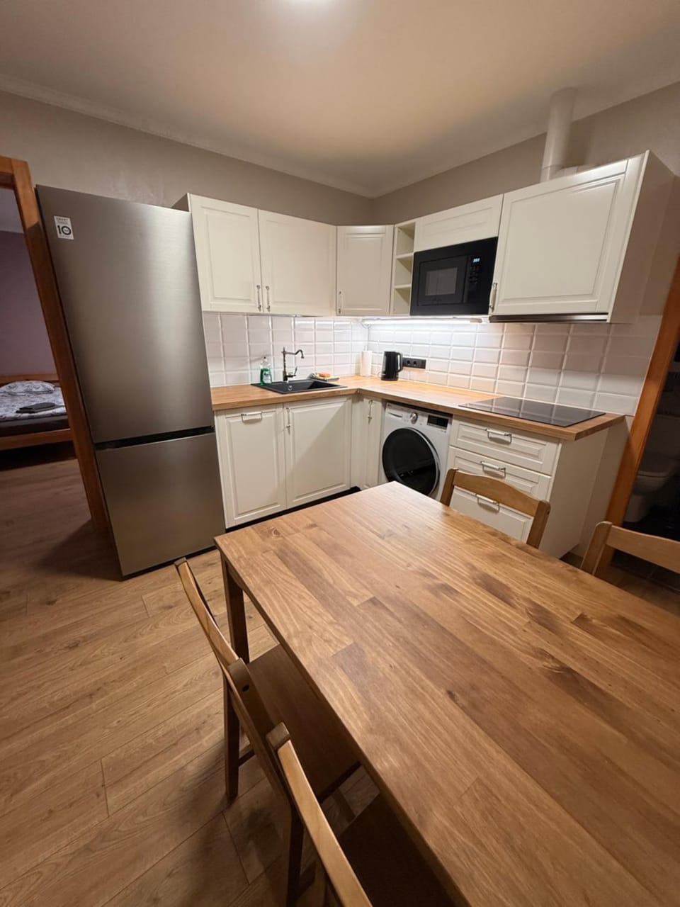 Kitchen or kitchenette, Dining area, dishwasher, stove