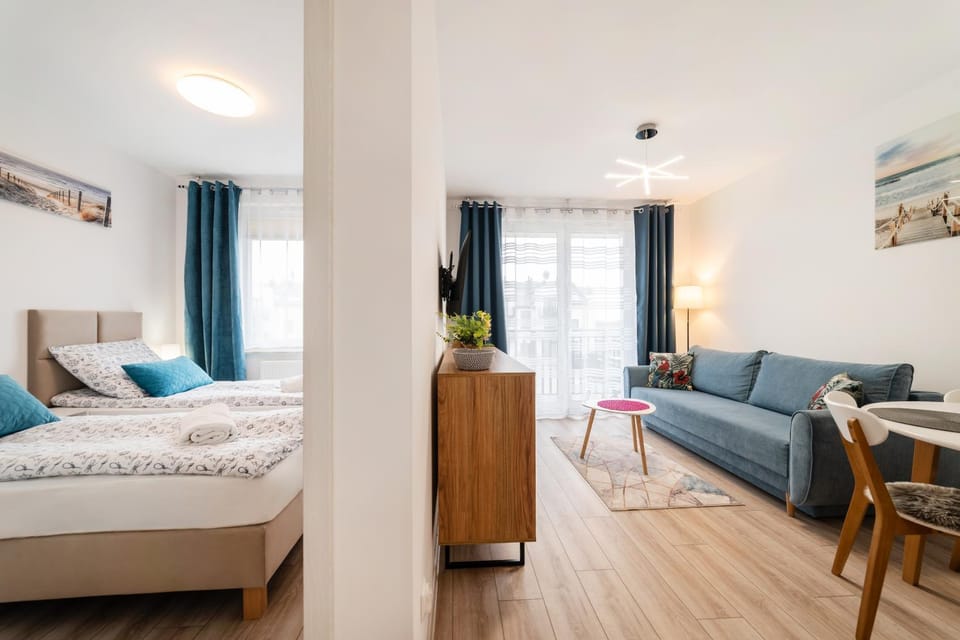 Bed, Living room, Bedroom