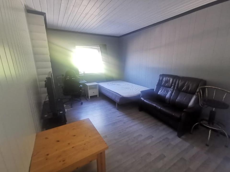 Seating area, Bedroom