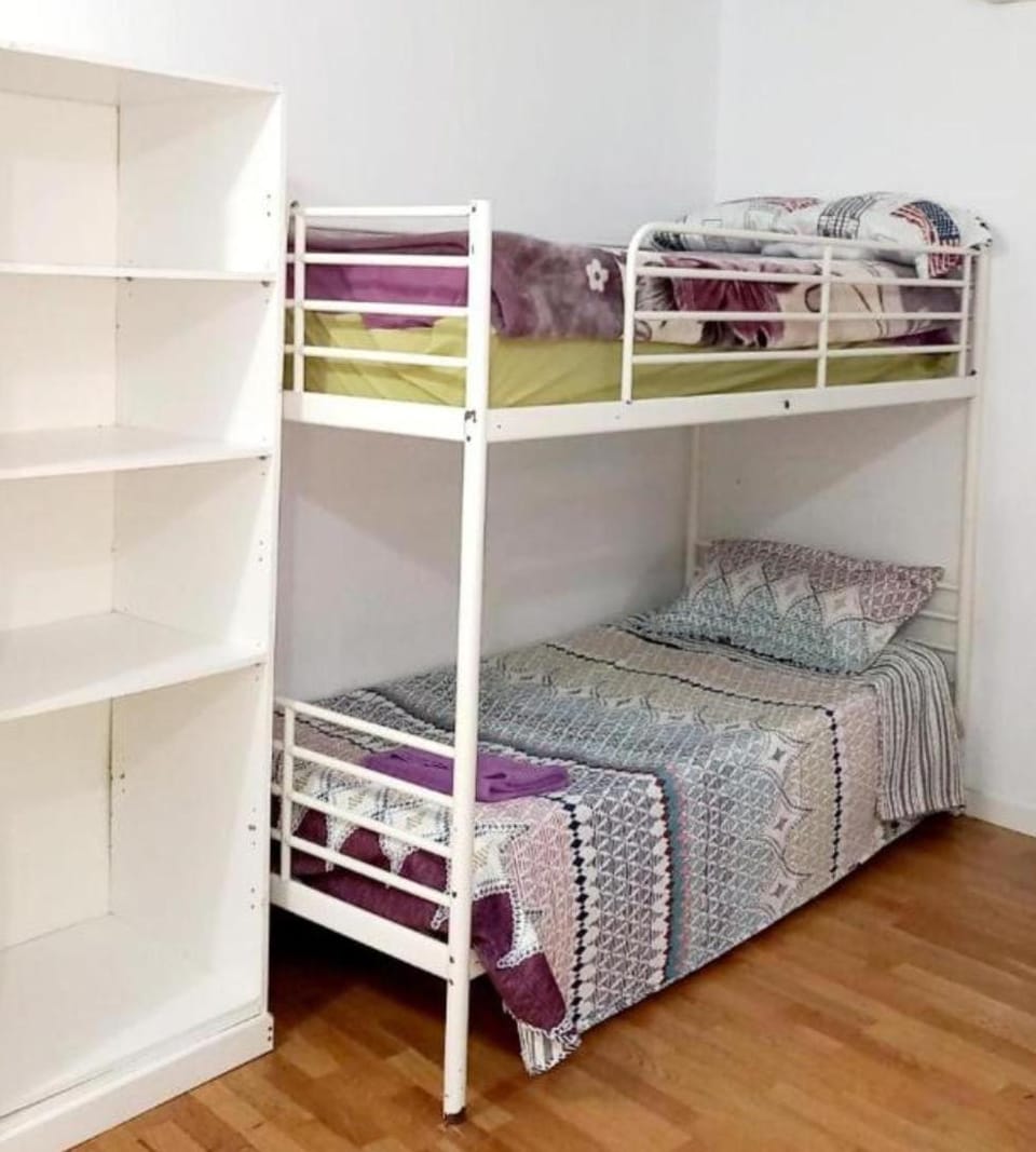 Estancia Aaron Vallecas Bed and Breakfast in Madrid