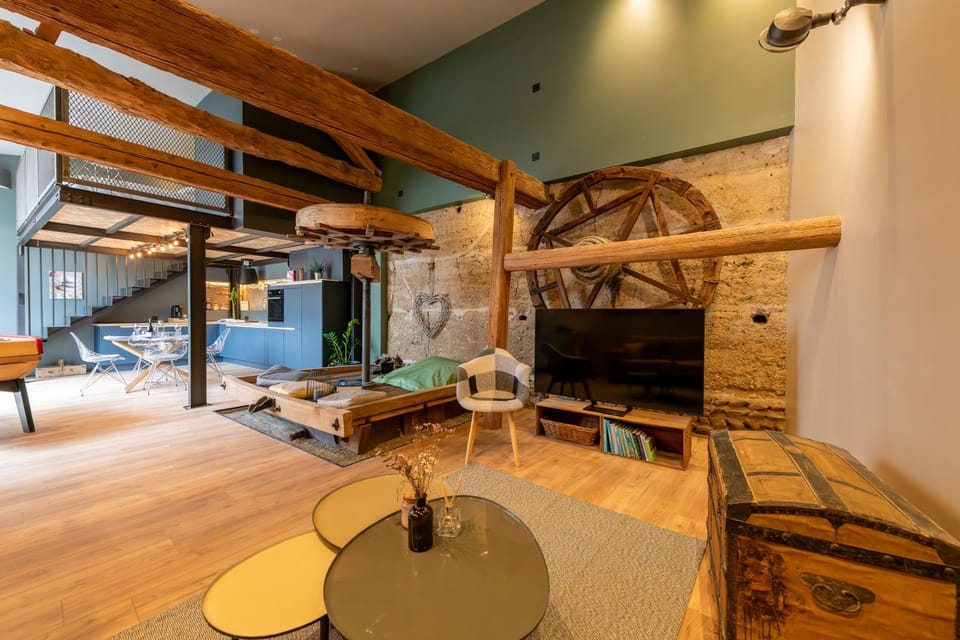 Communal lounge/ TV room, TV and multimedia, Kitchen or kitchenette, Living room, Seating area